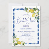 Blauer weißer Tile Floral Lemon Brautparty Einladung (Vorderseite)