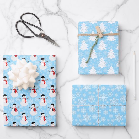 Blauer Winter Snowman Bäume und Schneeflocken Geschenkpapier Set (Vorderseite)