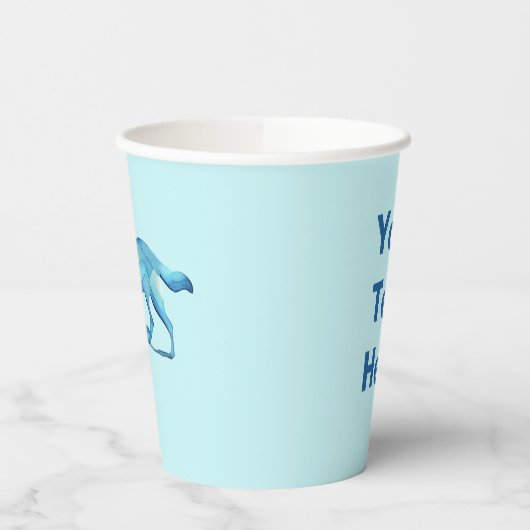 Blauer Wolf auf Schnee Pappbecher (Links)