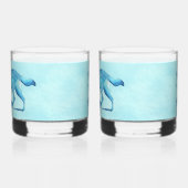 Blauer Wolf auf Schnee Whiskyglas (Links)