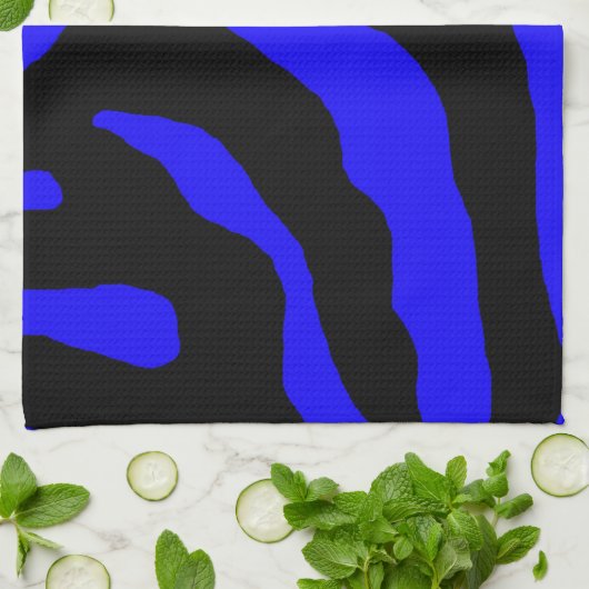 Blauer Zebrastreifen Handtuch (Gefaltet)