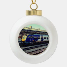 Blauer Zug am Bahnhof Sheffield Keramik Kugel-Ornament