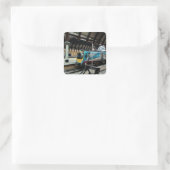 Blauer Zug in York Quadratischer Aufkleber (Tasche)