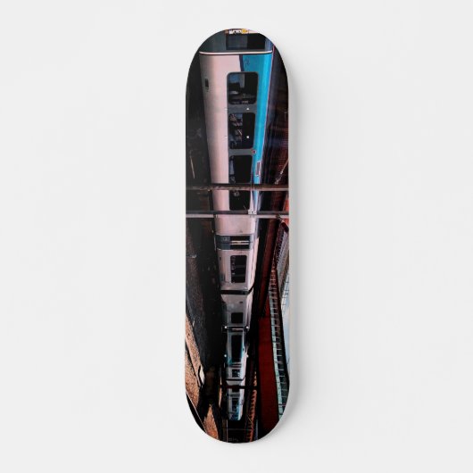 Blauer Zug Skateboard (Vorne)