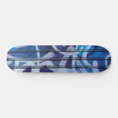 Blaues abstraktes Grafitti Muster Skateboard (Horizontal)
