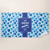 Blaues Aquarell-Skala-Muster Strandtuch (Vorderseite)