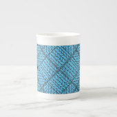 BLAUES ARGYLE-STRICKMUSTER Bone China Tasse + Text (Vorderseite)