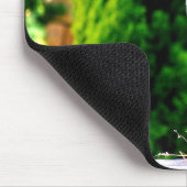 Blaues behelmtes Guinea-Geflügel stehend in der Mousepad (Ecke)