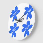 Blaues Blumenmuster Aquarellmuster Große Wanduhr (Winkel)
