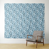 Blaues Blumenmuster auf Tigerhintergrund Wandteppich (Beispiel (Horizontal))