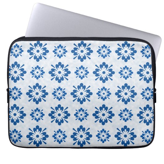 Blaues Blumenmuster Laptopschutzhülle (Vorderseite)