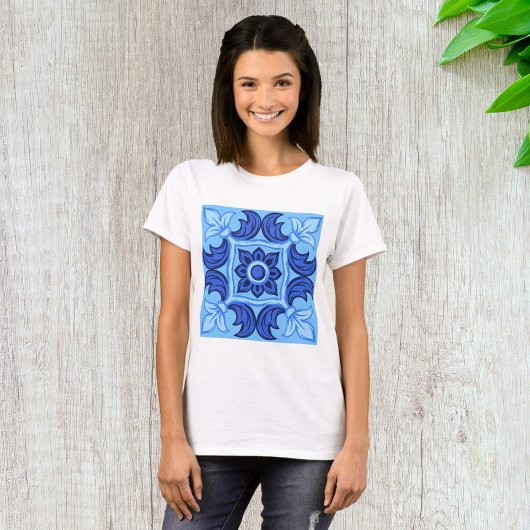 Blaues Blumenmuster Vintages Mittelmeer T-Shirt