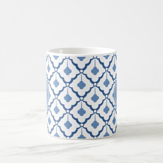 Blaues chinesisches Keramik-Muster mit Monogramm Kaffeetasse (Mittel)