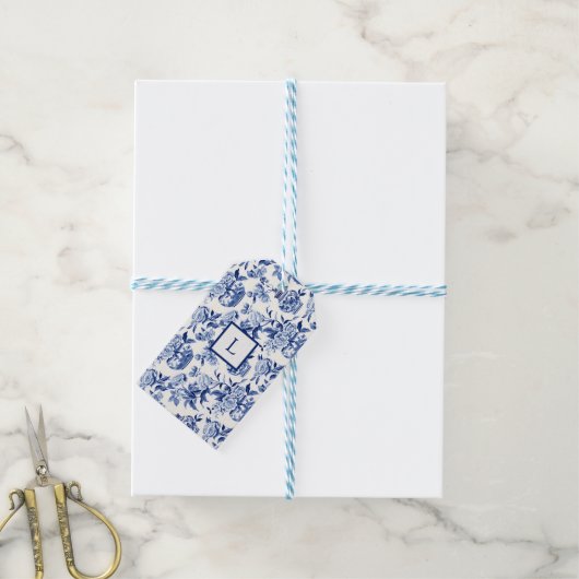 Blaues Chinoiserie-Monogramm  Geschenkanhänger (Mit Garn)