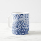 Blaues Dahlia-Toilmuster Kaffeetasse (Vorderseite Links)