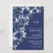 Blaues dunkles Elegantes Modernes Blumenhochzeit Einladung (Vorderseite)