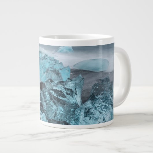 Blaues Eis in der Strandsaison, Island Jumbo-Tasse (Vorderseite Rechts)
