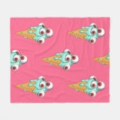 Blaues Eis mit Augen. Rosa Hintergrund. Seamles Fleecedecke (Vorderseite (Horizontal))