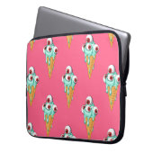 Blaues Eis mit Augen. Rosa Hintergrund. Seamles Laptopschutzhülle (Vorderseite Links)