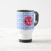Blaues Eukalyptomuster Rosa Angepasstes Monogramm Reisebecher (VorderseiteRechts)