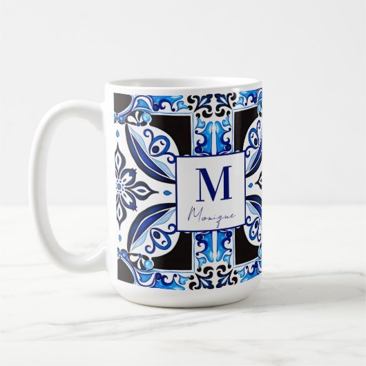 Blaues französisches Brautparty bevorzugt Monogram Kaffeetasse (Links)