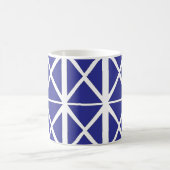 Blaues geometrisches Dreieck-Muster Kaffeetasse (Mittel)