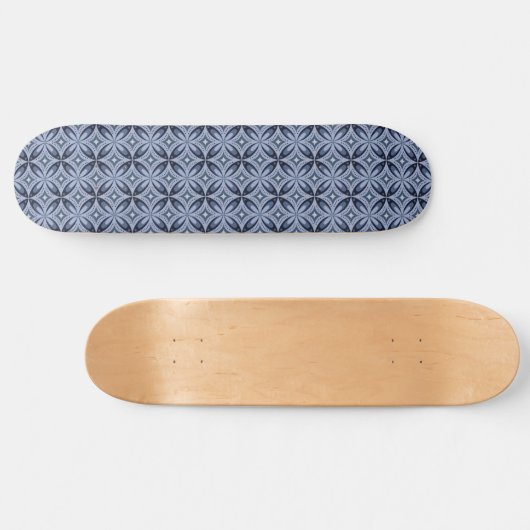 Blaues geometrisches Muster im Retro-Stil Skateboard (Horizontal)