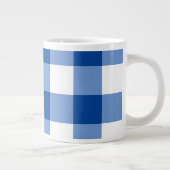 Blaues Gingham-Muster Jumbo-Tasse (Rechts)