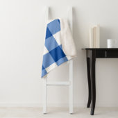 Blaues Gingham-Muster Sherpadecke (Beispiel)