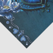 Blaues gotisches Herz umgeben von magischen Blume Seidenpapier (Ausschnitt)