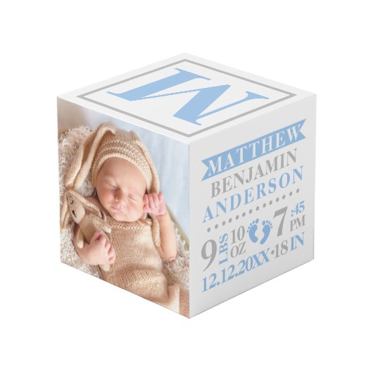 Blaues Grau-Geburts-Notfall-BABY Jungen-Andenken Würfel (Rückseite Schrägansicht)