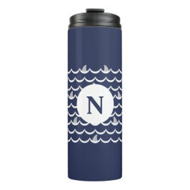Blaues Hai-Fin-Monogramm-Tasse Thermosbecher