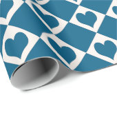 Blaues Herz-Schachbrett-Muster Geschenkpapier (Rolleneckpunkt)