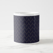 Blaues Hexagon-Muster Jumbo-Tasse (Vorderseite)