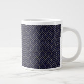 Blaues Hexagon-Muster Jumbo-Tasse (Rechts)