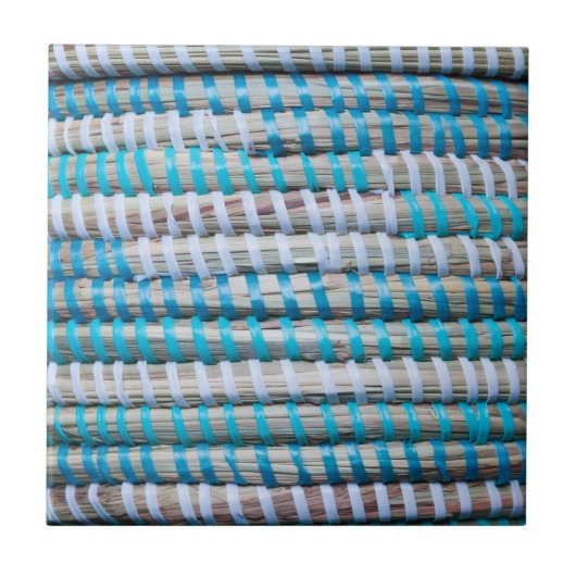 Blaues Himmelsmuster am Strand Fliese (Vorderseite)