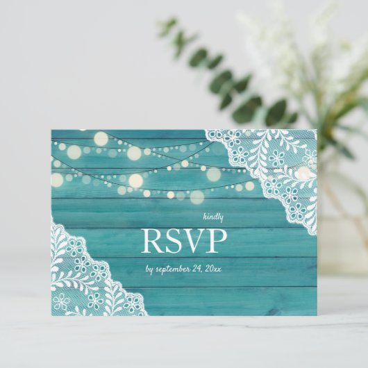 Blaues Holz und Lichter Hochzeit RSVP Karte (Stehend Vorderseite)