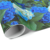 Blaues Hydrangea Bloms Blumenmuster Geschenkpapier (Rolleneckpunkt)