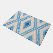 Blaues Ikat-Diamant-Webmuster Fußmatte (Schrägansicht)