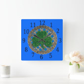 Blaues Kleeblatt und keltische Knochen Uhr (Zuhause)