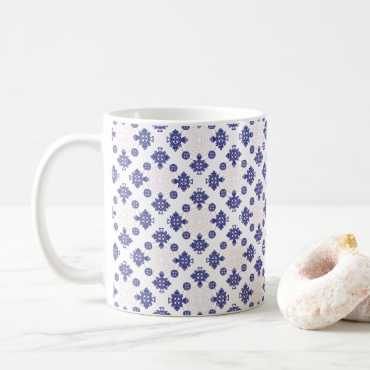 Blaues Kreuz-Anhänger-Muster Kaffeetasse (Mit Donut)