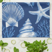 Blaues Küsten-Toile-Muster mit Korallen (2) Geschirrtuch (Gefaltet)