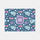 Blaues Lila des Monogramm-| Quallen-u. der Fleecedecke (Vorderseite (Horizontal))