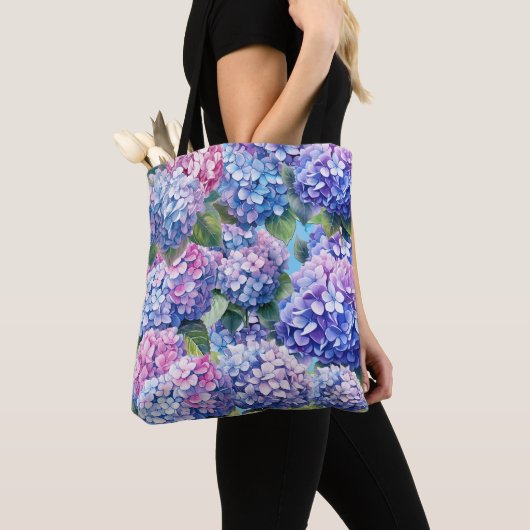 Blaues Lila rosa Hydrangea-Muster Tasche (Von Nahem)
