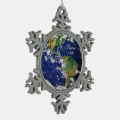 Blaues Marble_Peace auf Earth_Pewter Schneeflocke Schneeflocken Zinn-Ornament (Links)