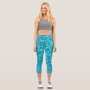 Blaues Meer Wasser mit Glitzern Capri Leggings