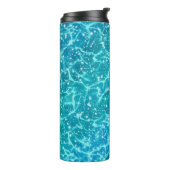 Blaues Meer Wasser mit Glitzern Thermosbecher (Nach links gedreht)