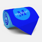 Blaues Meergeometrie-Maschenmuster Monogram Krawatte (Gerollt)