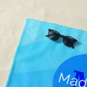Blaues Meergeometrie-Maschenmuster Monogram Strandtuch (Beispiel)