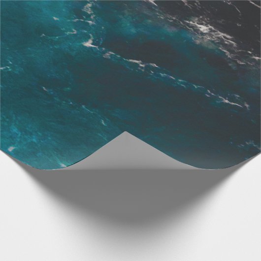 Blaues Meerwasser aus schwarzem Marmor Geschenkpapier (Ecke)